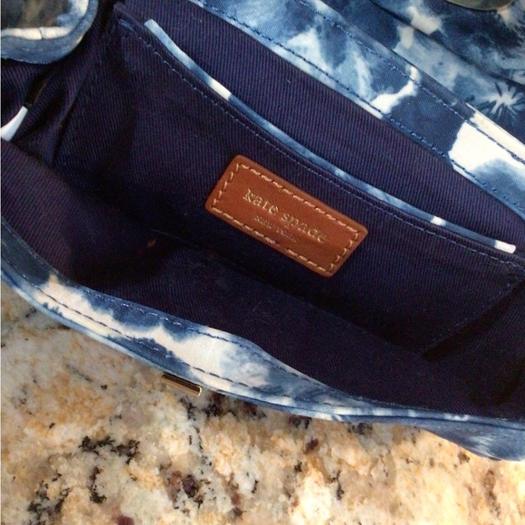 Gorgeous Kate Spade Beautiful watercolor clutch - Picture 6 of 7